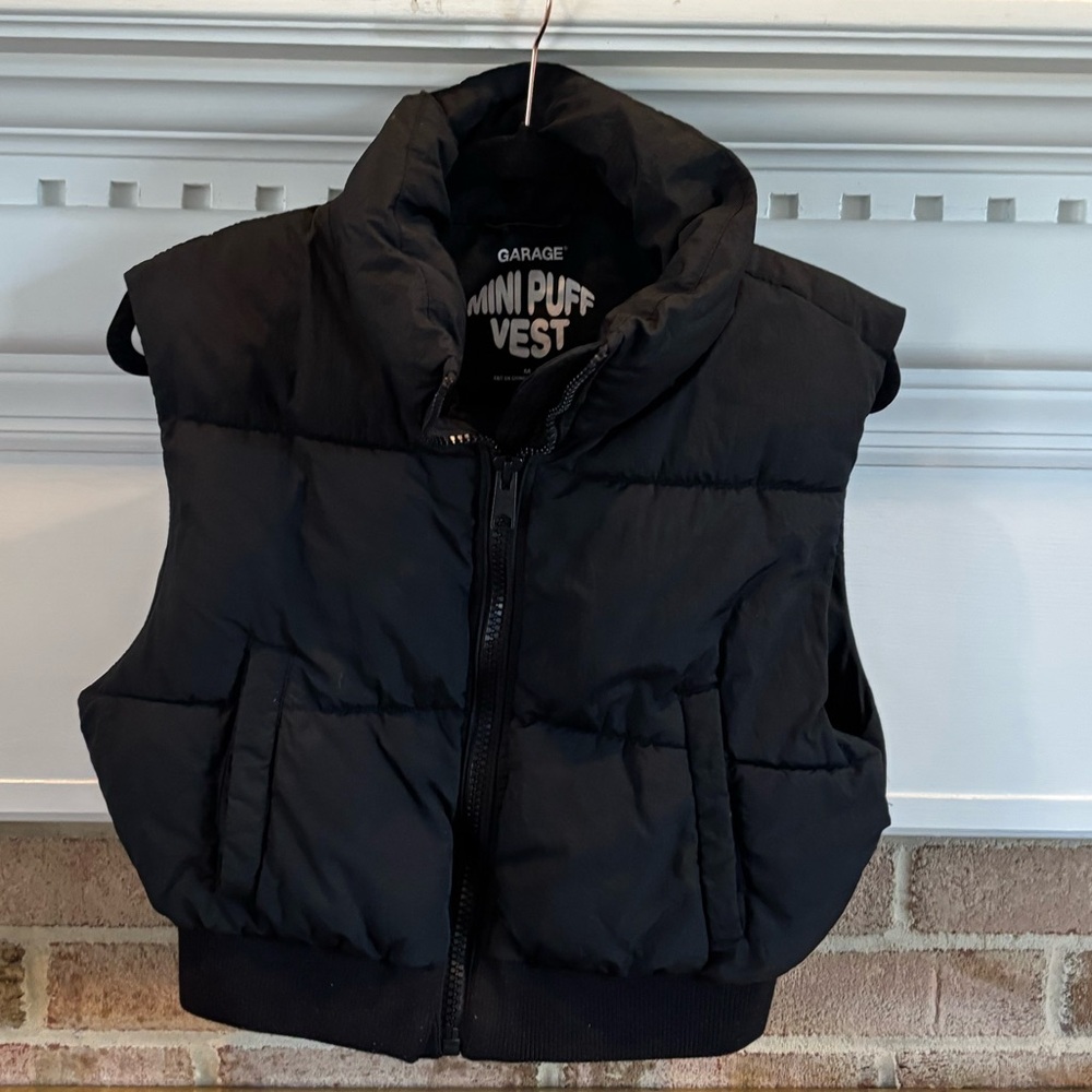 Garage Brand Women's Puffy Vest Lightweight Sleeveless Outerwear